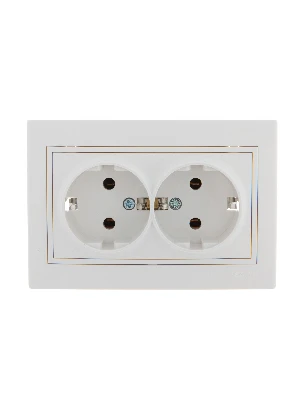 MIRA Розетка двойная с заземлением белая Lezard 701-0202-127