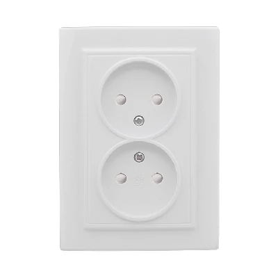 Розетка Минск 2-местная СП без заземления 10А белая защитные шторки EKF ERR10-102-100