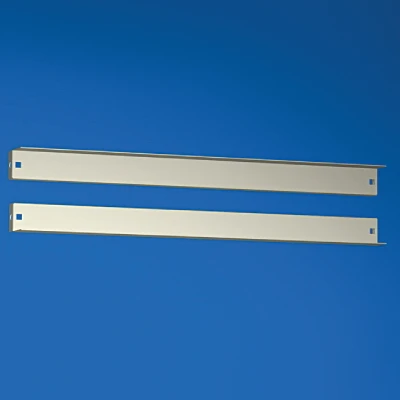 DAE/CQE Панель секционная внутренняя накладная 50 x600 мм для шкафов DKC R5PCD60