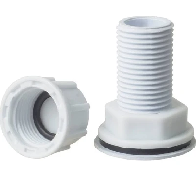 Врезка в бак 1/2' пластик