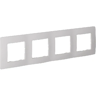 ETIKA Рамка 4 поста белая Legrand 672504