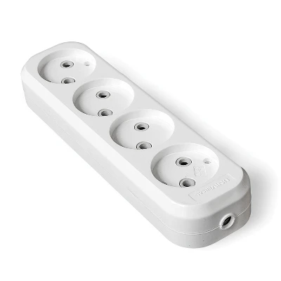 Колодка удлинителя 4 поста без заземления UNIVersal E204