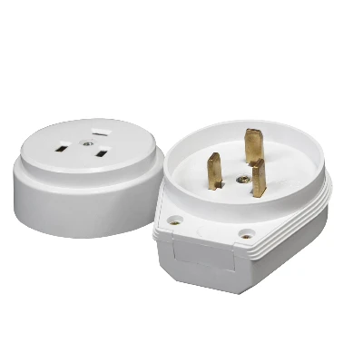 Разъем РШ-ВШ 32А 250В 2Р+РЕ открытой установки    белый UNIVersal 1235