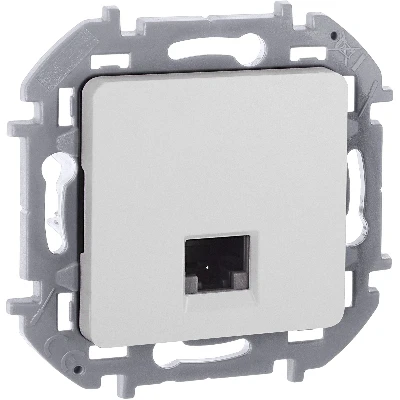 INSPIRIA розетка информационная RJ 45 категория 5e UTP белый Legrand 673825