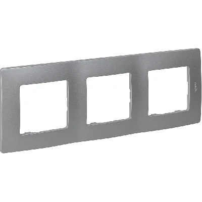 ETIKA Рамка 3 поста алюминий Legrand 672553