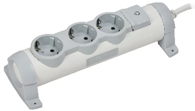 COMFORT Удлинитель У03К 3 места 2P+PE 1,5м 3х1,5мм2 16А белый IEK