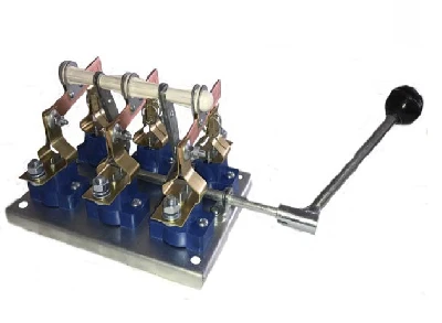 Разъединитель РЕ 19-37-31120 400А УХЛ3